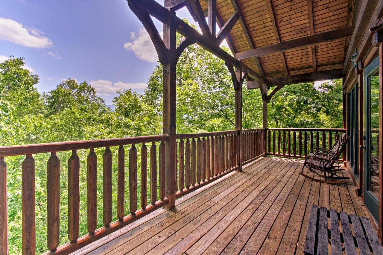 Cabin With Pool Access About 3 Mi To Downtown Gatlinburg Eksteriør billede