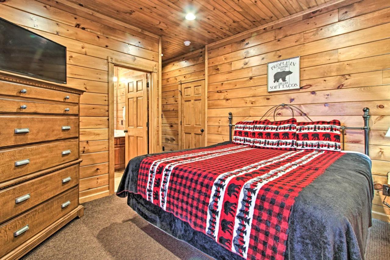 Cabin With Pool Access About 3 Mi To Downtown Gatlinburg Eksteriør billede