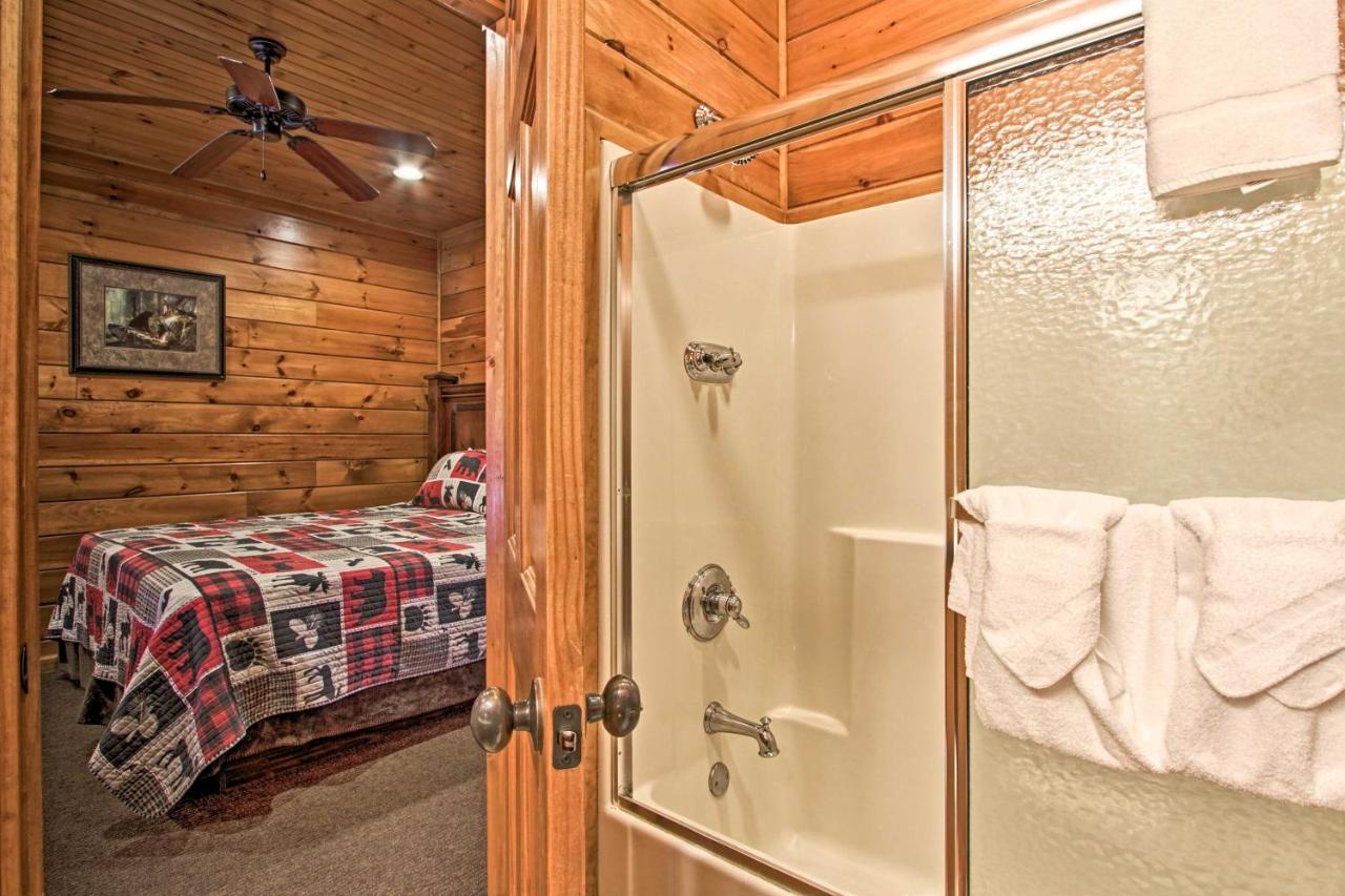 Cabin With Pool Access About 3 Mi To Downtown Gatlinburg Eksteriør billede