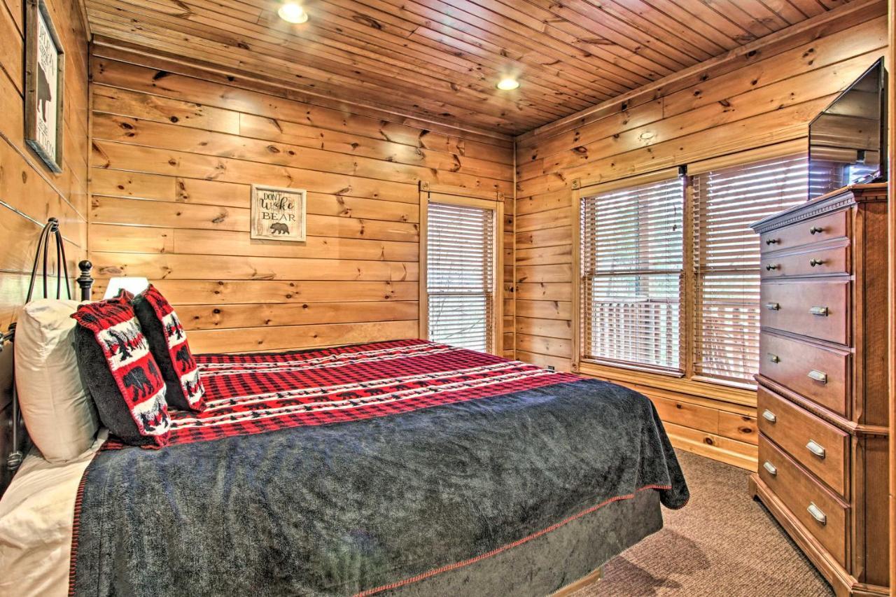 Cabin With Pool Access About 3 Mi To Downtown Gatlinburg Eksteriør billede